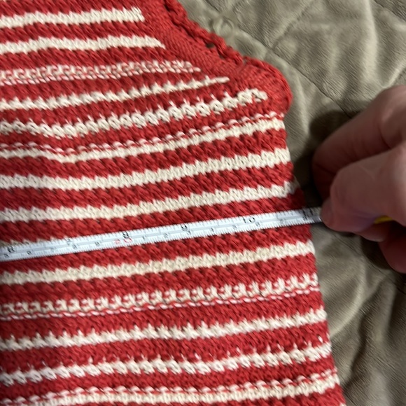 Crocheted halter top - Picture 6 of 6